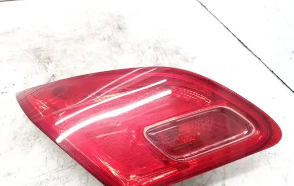 Opel Astra J Tailgate rear/tail lights 