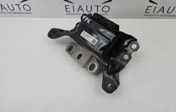 Engine mount bracket