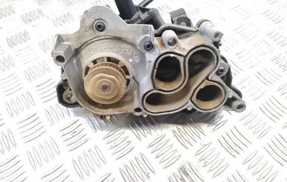 Volkswagen Golf VII Water pump 04E121042A 04E121042 04E121121E