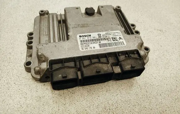 Peugeot 407 Engine control unit/module 9653958980 9664617680 0281012981