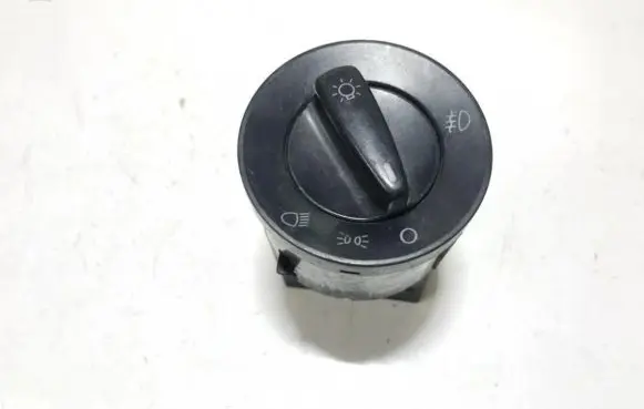 Volkswagen Golf IV Light switch 1c0941531