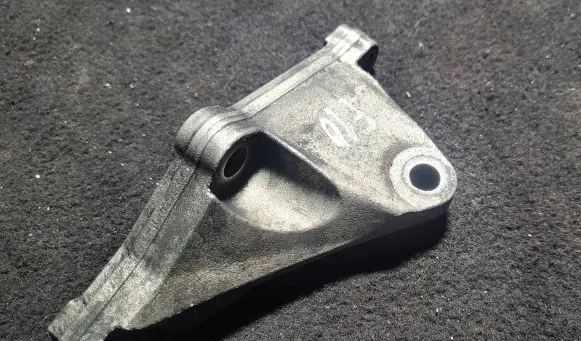 BMW 5 F10 F11 Fuel pump bracket 7810698