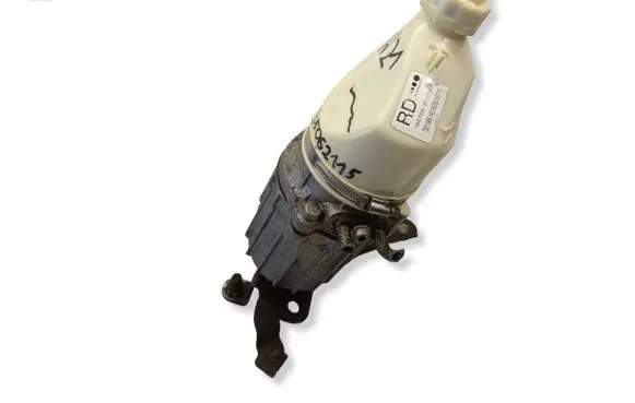 Opel Zafira B Power steering pump 13192897