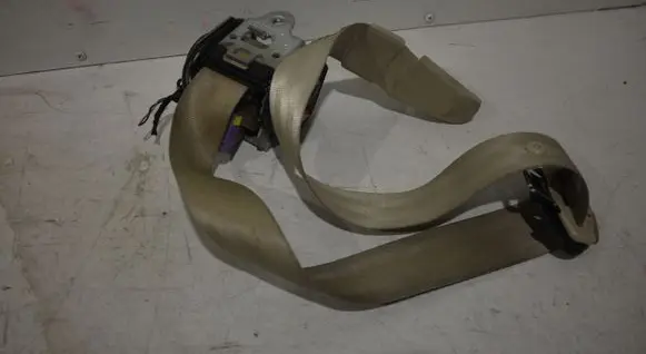 Skoda Superb B6 (3T) Front seatbelt 3T1857702