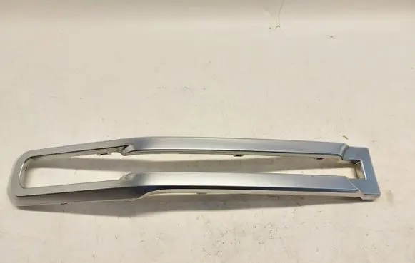 Ford Ranger IV Front door trim bar