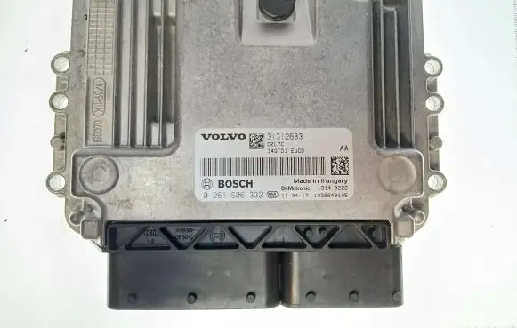 Volvo S60 Engine control unit/module 31312683 1039S40105 0261S06332