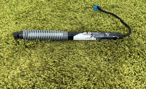 BMW 7 G11 G12 Tailgate hydraulic set 2710753