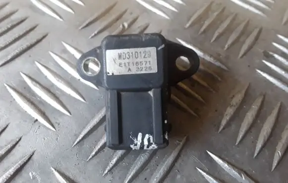 Mitsubishi Carisma Air pressure sensor MD310129 E1T16571
