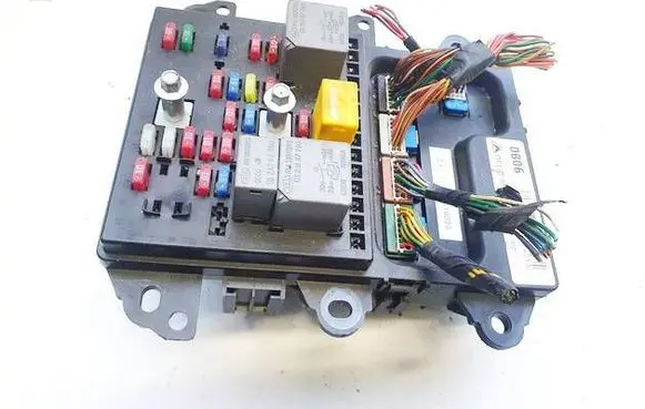 KIA Cerato Fuse box set 919502F060