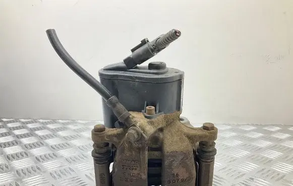 Rear brake caliper