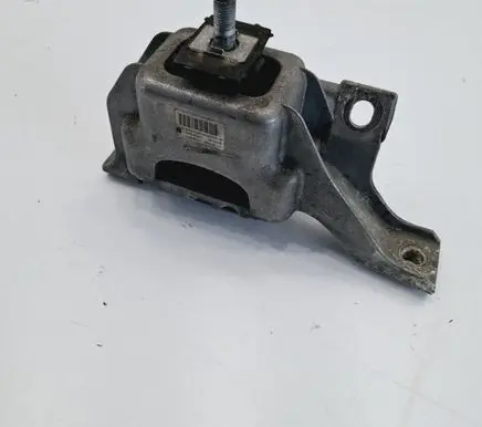 Mini One - Cooper Coupe R56 Engine mount bracket 6782374