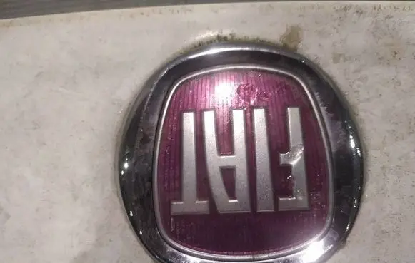 Fiat Fiorino Manufacturer badge logo/emblem 