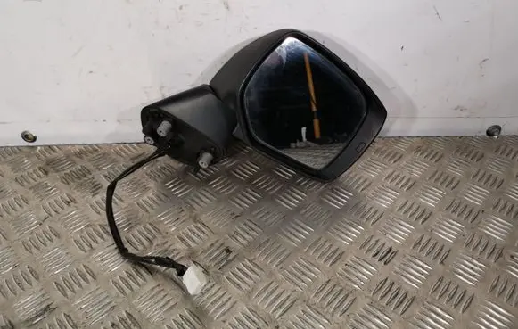 Subaru XV Front door electric wing mirror 027507