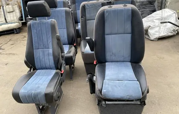 Mercedes-Benz Sprinter W907 W910 Third row seats 