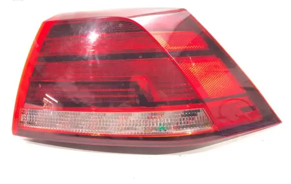 Volkswagen Golf VII Rear/tail lights 5GM945096F