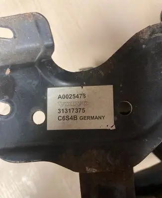 Volvo S60 Power steering pump mounting bracket 31317375