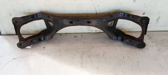 Volkswagen Touareg I Rear subframe 7L0512369B