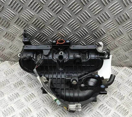 Toyota Yaris Intake manifold 1712021060