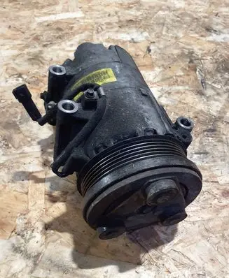 Ford Focus C-MAX Air conditioning (A/C) compressor (pump) 4M5H19D629AE