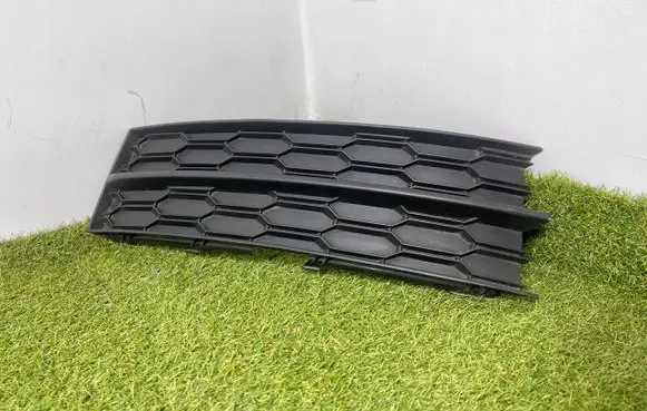 Skoda Octavia Mk3 (5E) Front bumper lower grill 5E0807368B