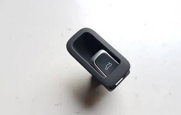 Audi Q5 SQ5 Tailgate/boot open switch button 8K0959831B 1003270 1493047