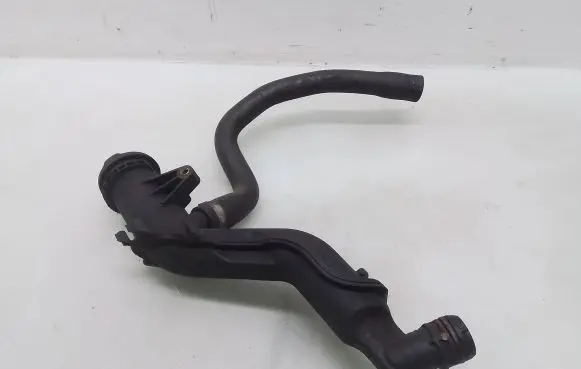 Citroen C4 I Oil fill pipe 9654733980