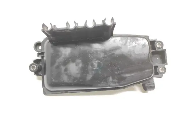 Vacuum air tank