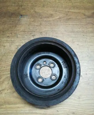 Audi A4 S4 B7 8E 8H Crankshaft pulley 03G105243