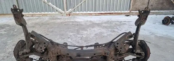Toyota RAV 4 (XA40) Rear axle beam 