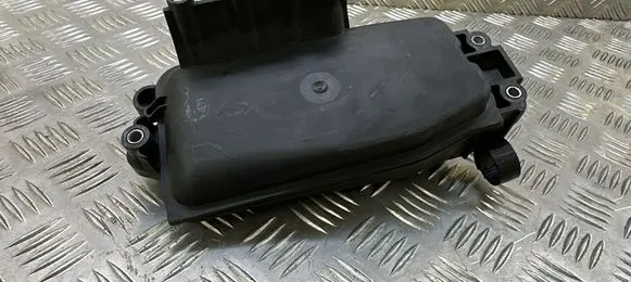 Mercedes-Benz E W212 Vacuum air tank A6510700568