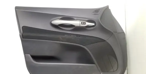 Toyota Auris 150 Front door card panel trim 6762902010