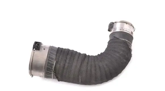 BMW i8 Intercooler hose/pipe 7634158