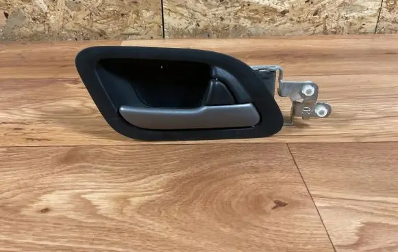 Honda FR-V Rear door interior handle