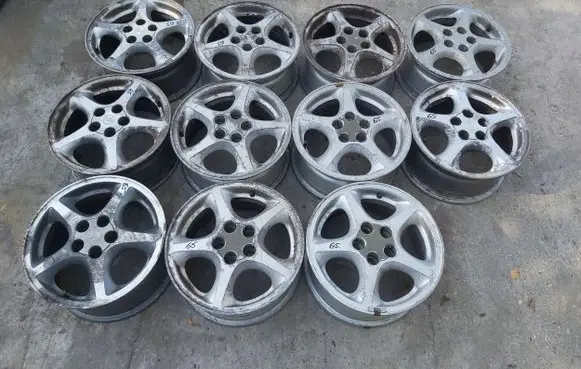 Toyota Celica T180 R15 alloy rim 
