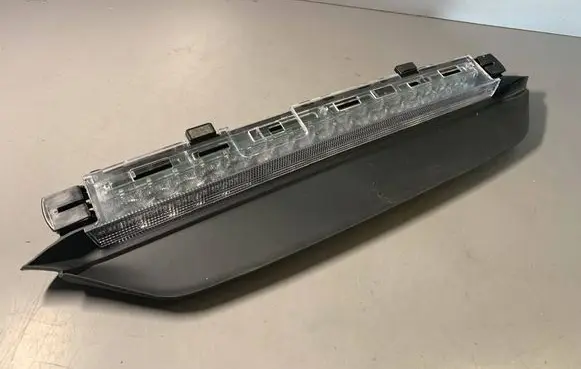 BMW X6 F16 Third/center stoplight 7375798 63257375798