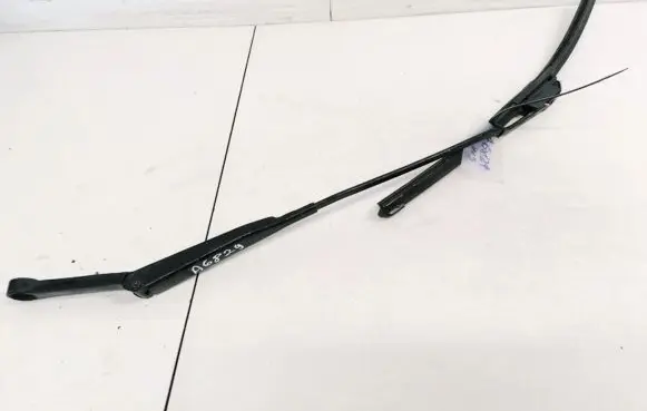 Audi A4 S4 B5 8D Front wiper blade arm 8D1955408A