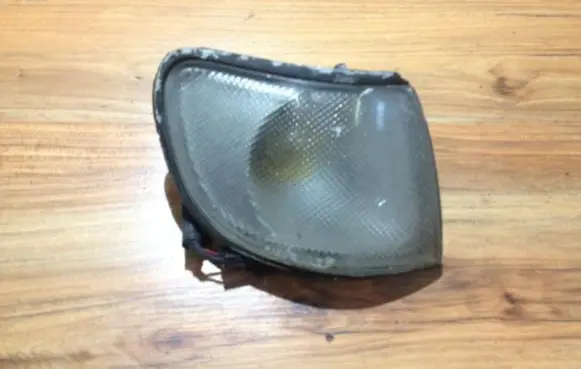 Front indicator light