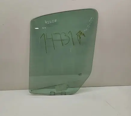 Mercedes-Benz Sprinter W906 Front door window glass four-door A9067250210 43R001025