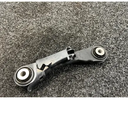 BMW 5 G30 G31 Rear upper control arm/wishbone 6867537 33326867537