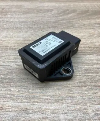 BMW 5 E60 E61 ESP acceleration yaw rate sensor 6758750 0265005266