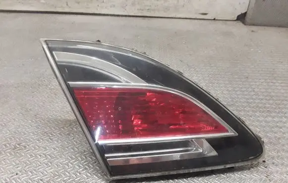 Mazda 6 Tailgate rear/tail lights 