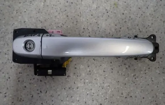 Toyota RAV 4 (XA20) Sliding door exterior handle