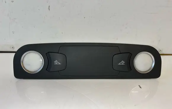 Audi A6 S6 C6 4F Rear seat light 4L0947111B