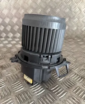 Renault Captur Heater fan/blower 5P3730000
