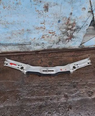 Audi A6 S6 C4 4A Top upper radiator support slam panel