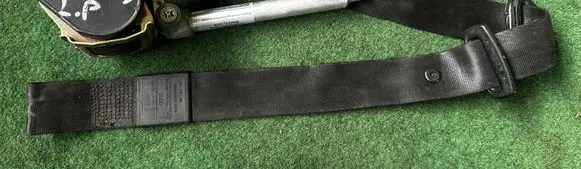 Audi A3 S3 8L Front seatbelt 0566040100