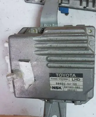 Toyota Corolla E120 E130 Power steering control unit/module 8965002150