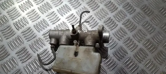 Mazda 323 Master brake cylinder