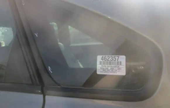 Volvo S40 Rear side window