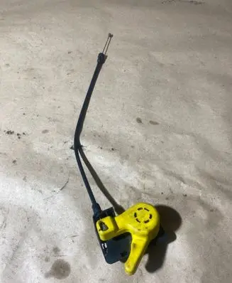 Engine bonnet (hood) release handle